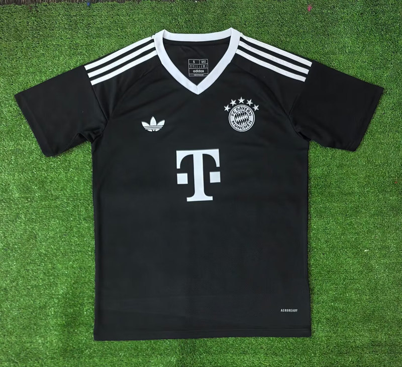 2024-2025 Bayern München Black Training Soccer Jersey AAA-416