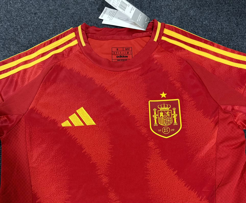 2024-25 Spain Home Red Thailand Soccer Jersey AAA-7642