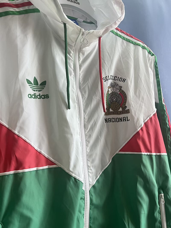2024-2025 Mexico White&Green Thailand Trench Coats With Hat-518