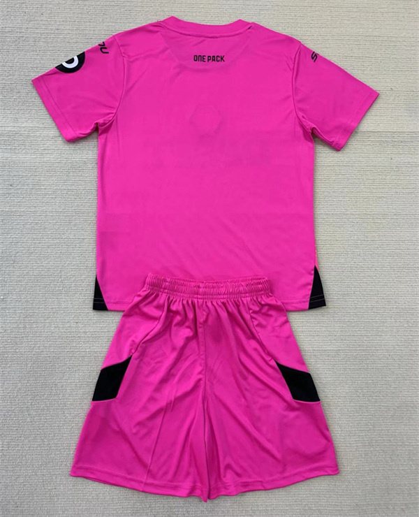 2024-2025 Wolverhampton Wanderers Goalkeeper Pink Soccer Uniform-AY