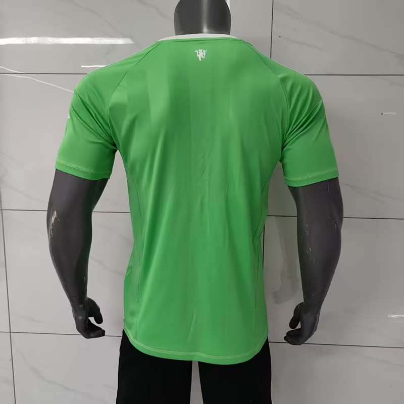 2025-2026 Manchester United Goalkeeper Green Thailand Soccer Jersey AAA-416