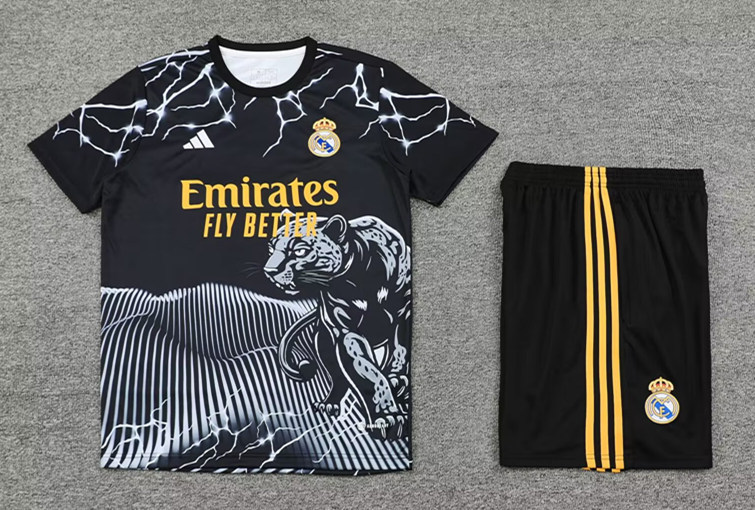 2025-2026 Real Madrid Black Thailand Training Soccer Uniform-418