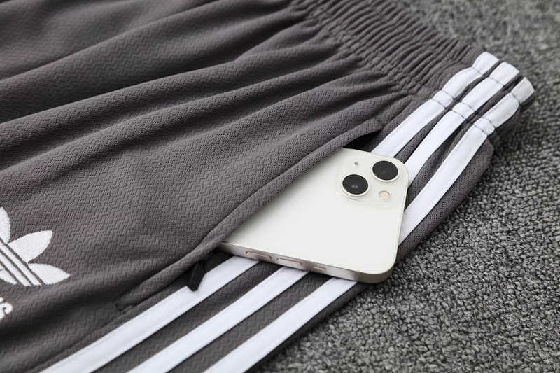 2025-2026 Real Madrid Grey Thailand Training Soccer Uniform-4627