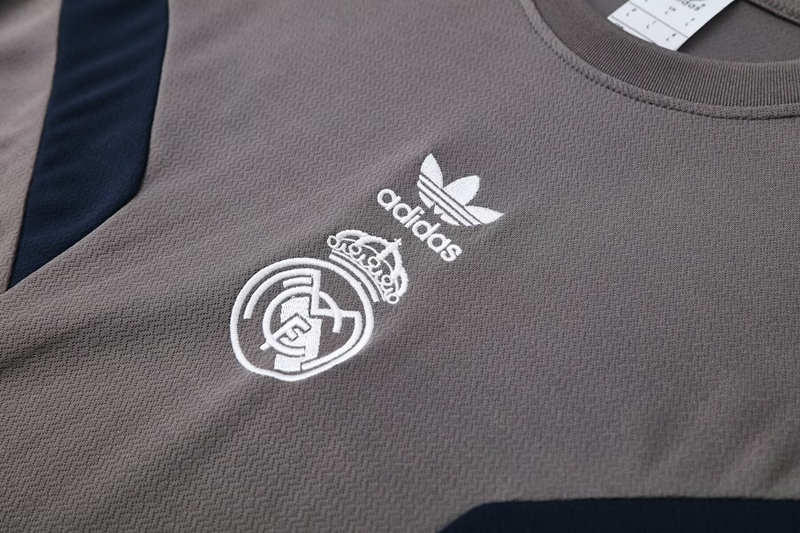 2025-2026 Real Madrid Grey Thailand Training Soccer Uniform-4627