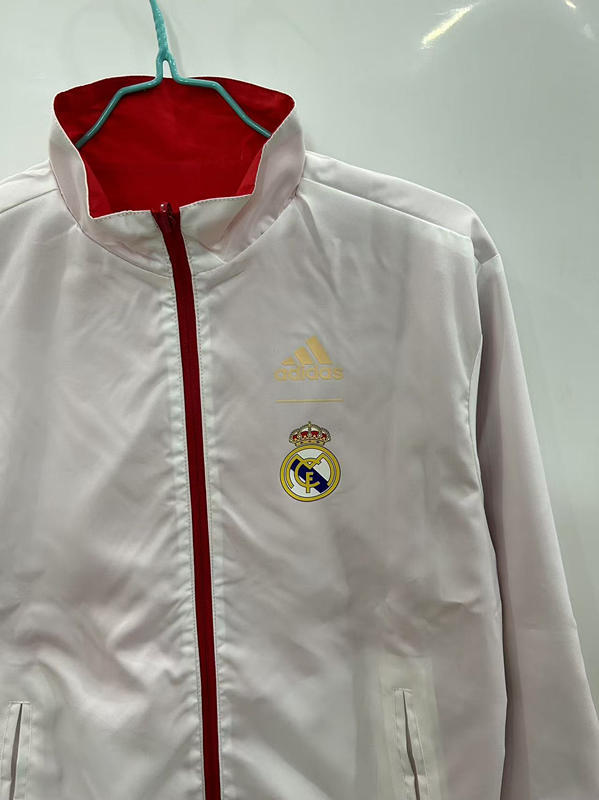 25-26 Real Madrid Red&White Double Sided Embroidery Hooded Silicone Thailand Trench Coats-0255