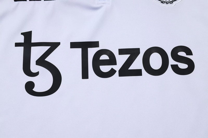 2025-26 Manchester United White Thailand Soccer Tracksuit (with chest advertisement)-411