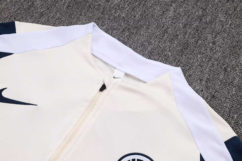 2025-2026 Inter Milan Light Yellow Thailand Soccer Tracksuit-411