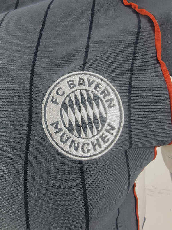 Player Version 2025-2026 Bayern München Grey Thailand Baseball Jersey AAA-0871