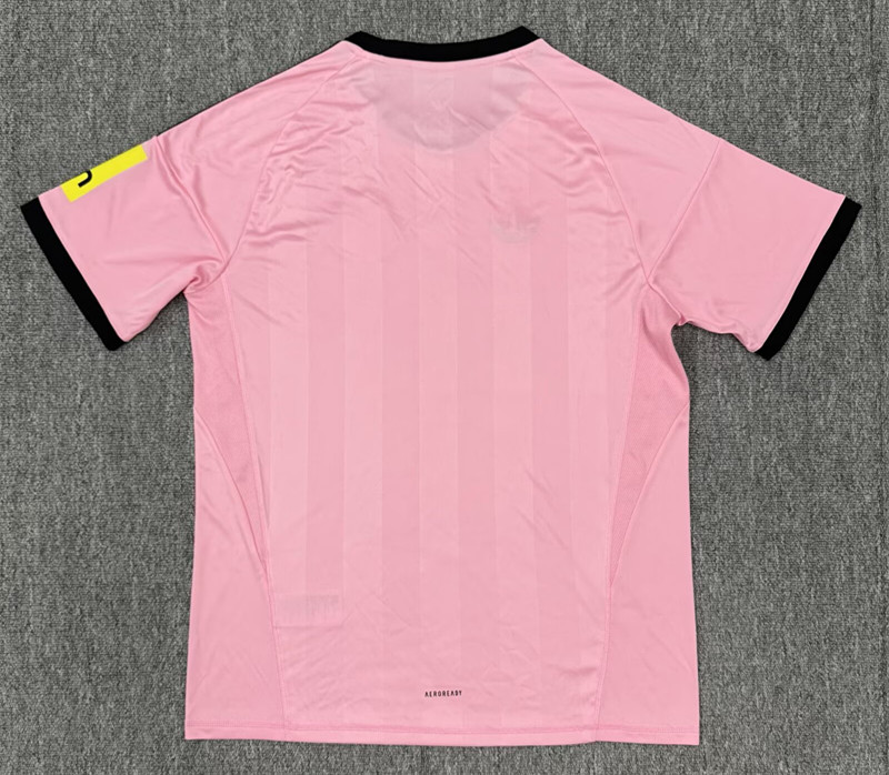 (S-4XL) 2025-2026 Newcastle United Goalkeeper Pink Thailand Soccer Jersey AAA-5303