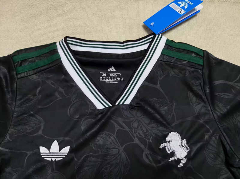 (With Ads）2025-2026 Juventus 2nd Away Black Soccer kids Uniform-507