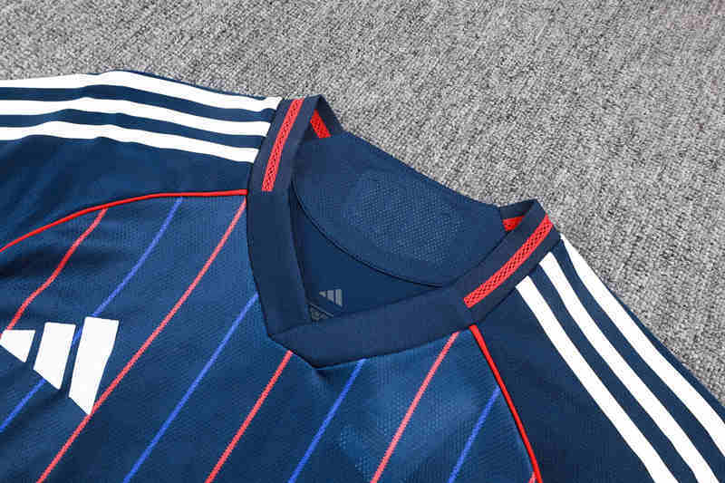 Player Verison 2025-2026 Olympique Lyonnais Royal Blue Thailand short Soccer Tracksuit-9926