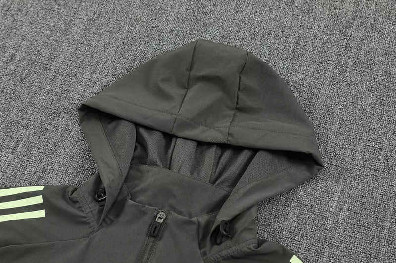 2025-2026 Real Madrid Army Green Thailand Soccer Trench Coat Uniform(With Hats)-4627