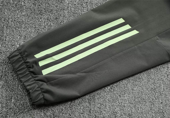 2025-2026 Real Madrid Army Green Thailand Soccer Trench Coat Uniform(With Hats)-4627
