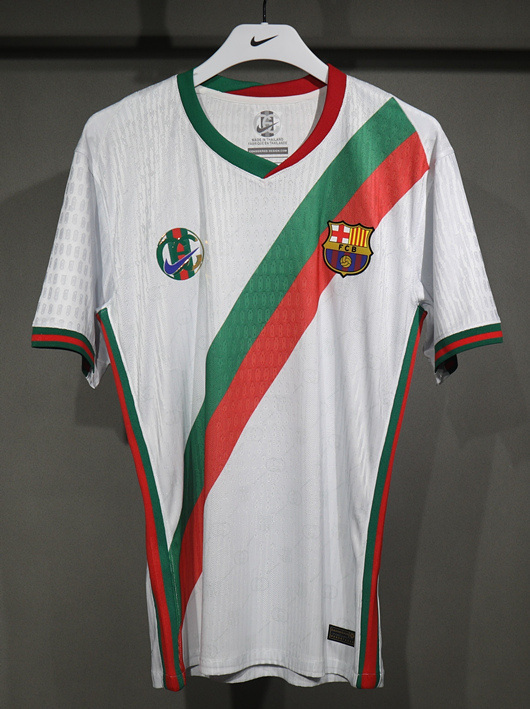 2025-2026 Gucci Barcelona White Thailand Soccer Jersey AAA-4563