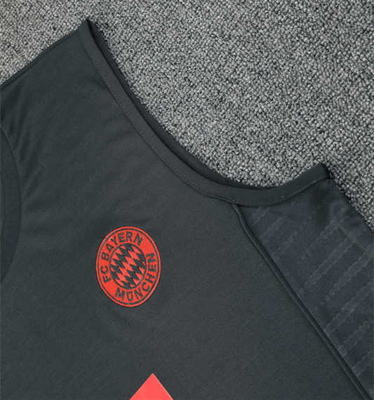 2025-2026 Bayern München Black Thailand Soccer Training Vest -418