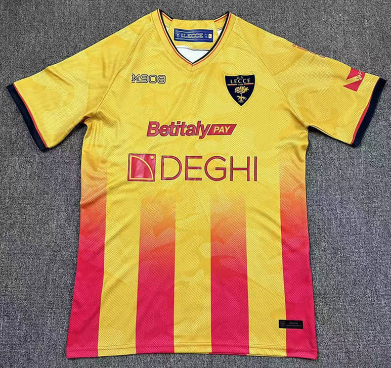 2025-2026 US Lecce Home Yellow Thailand Soccer Jersey AAA-417