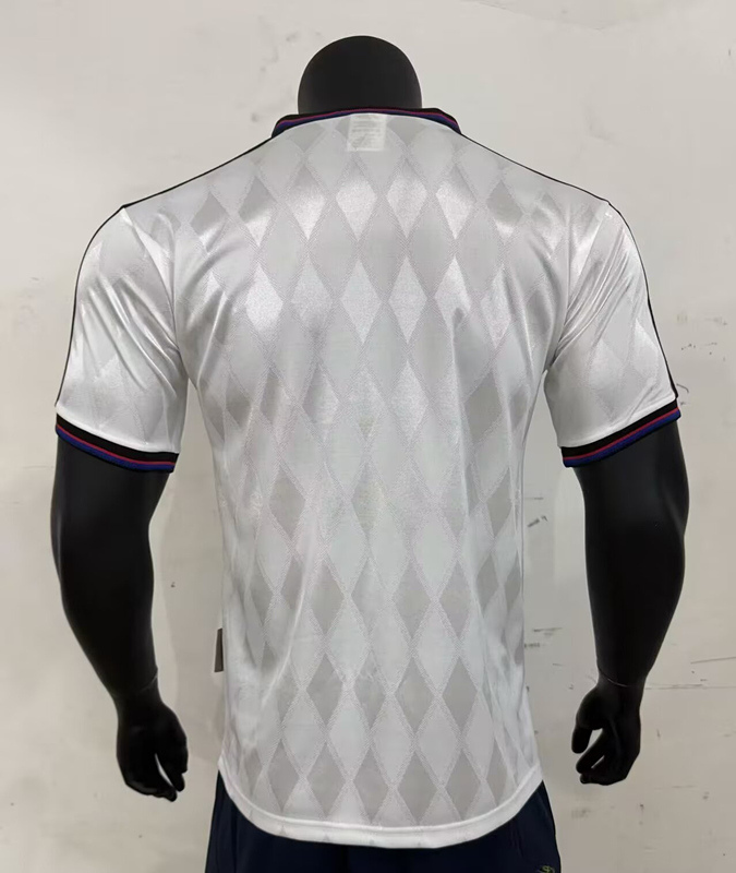 Retro Version 1997-1998 Bayern München Away White Thailand Soccer Jersey AAA-1311