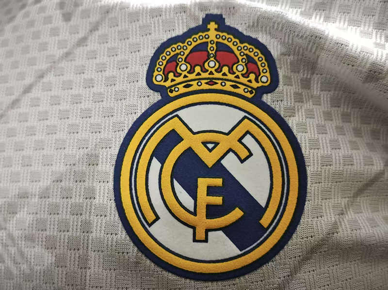 Player Version 2026-2027 Retro Version Real Madrid White Thailand Soccer Jersey-9753