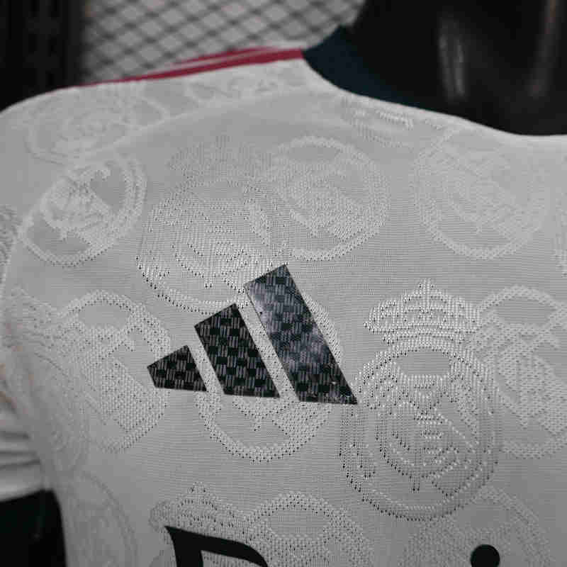 Player Retro Version 2026-2027 Special Version Real Madrid White Thailand Soccer Jersey-888