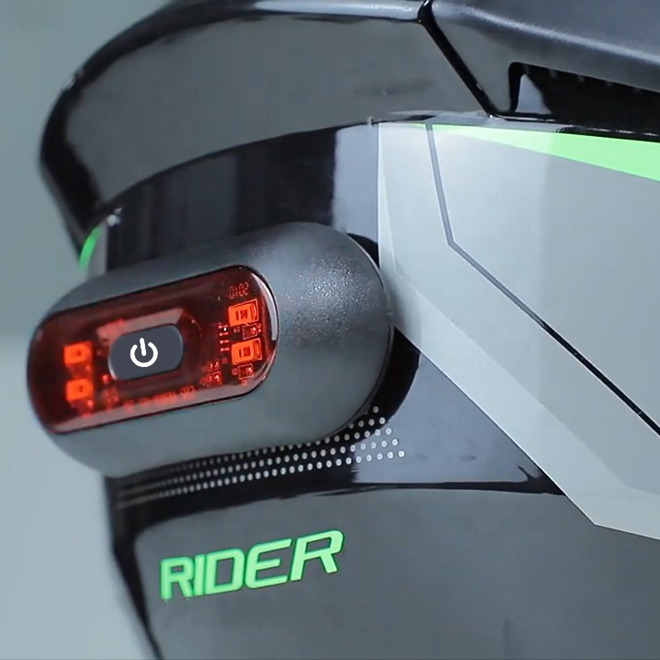 TK503 Helmet Safety Warning Light | 4 LED | 3 Modes | IP65 | 8H | 180° | Hook-and-Loop | OEM – Voiture