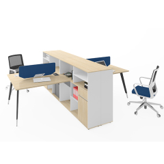 Poste de travail moderne pour quatre personnes, idéal pour un bureau ou un espace de coworking à domicile