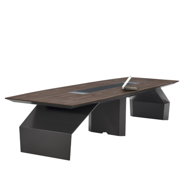 طاولة مؤتمرات معاصرة بأرجل مائلة