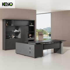 Ensemble table et chaises de bureau