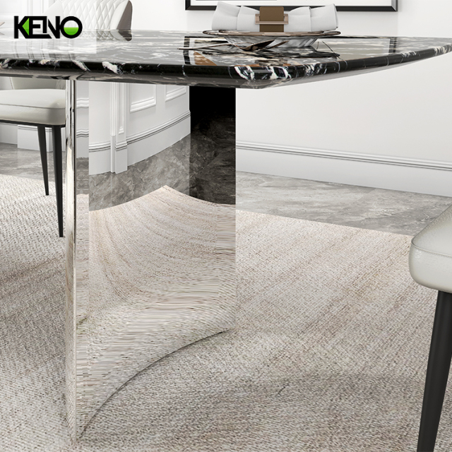 طقم أثاث غرفة طعام عصري مكون من 5/7 قطع مع كراسي مبطنة باللون البيج وطاولة من الرخام