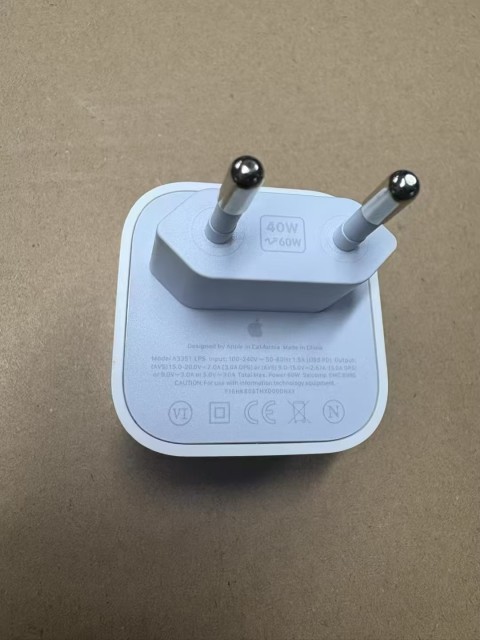 USB-C 40W Dynamic Power Adapter with 60W Max EU US Version