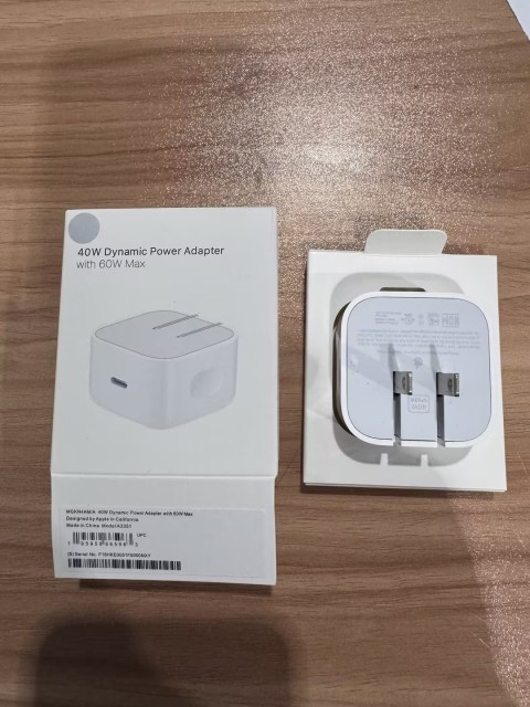 USB-C 40W Dynamic Power Adapter with 60W Max EU US Version