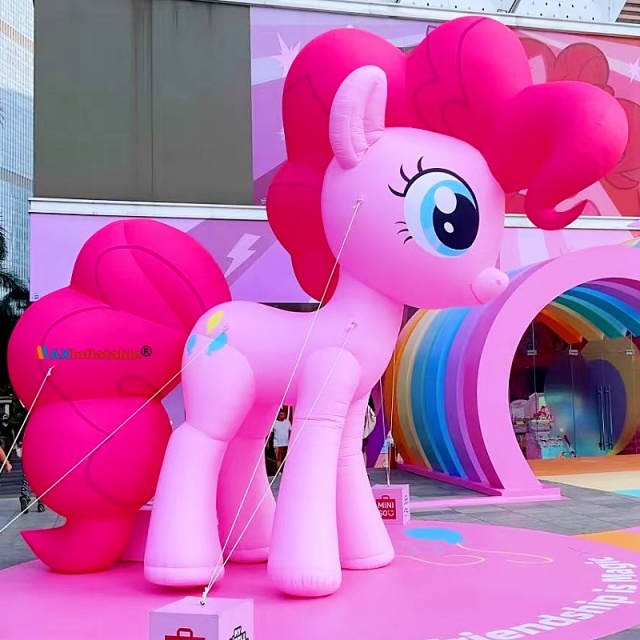 Customized Commercial Event Simulation Inflatable Cartoon Model