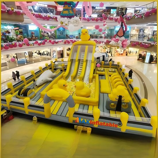 Commercial  Giant Yellow Duck Themed Inflatable Obstacle Course Park