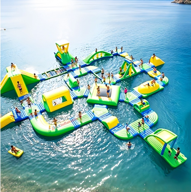 Heavy Duty Inflatable Floating Outdoor Water Park Equipment