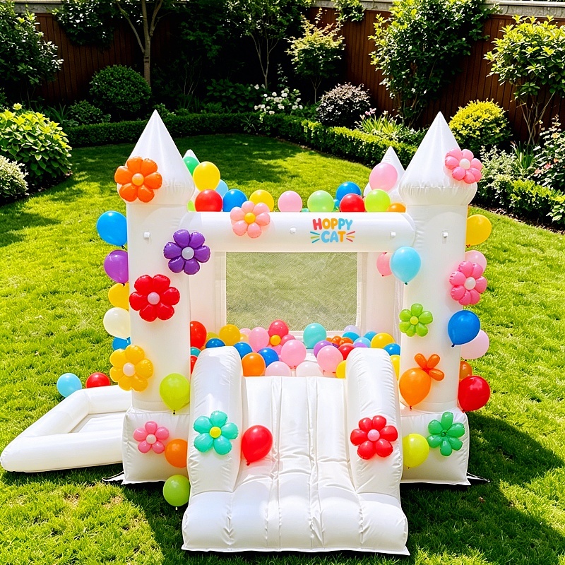 HOPPYCAT White Flower Themed Bouncy Castle (With Slide)
