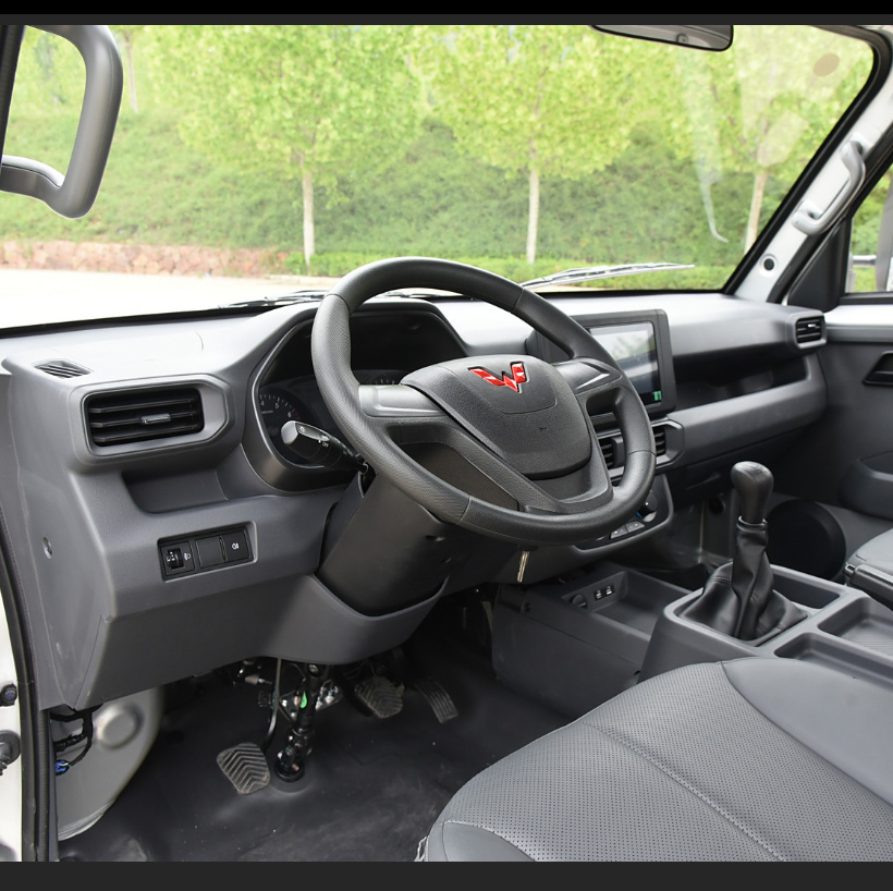 wuling Longka gas minivan