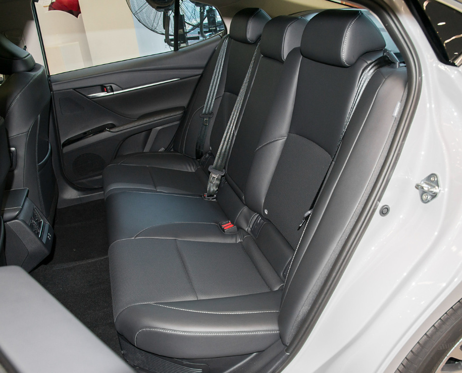 Toyota Camery Hybrid