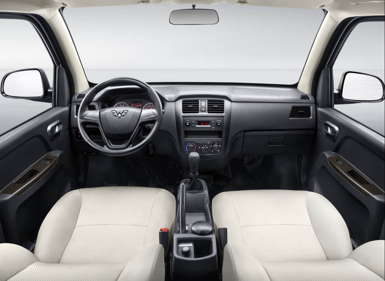 Wuling Rongguang S 1.5L/1.2L Displacement 2/5/7 Seats Closed-window Gas Vans or Window Gas Vans 4135*1625*1870mm 5 doors 5 MT