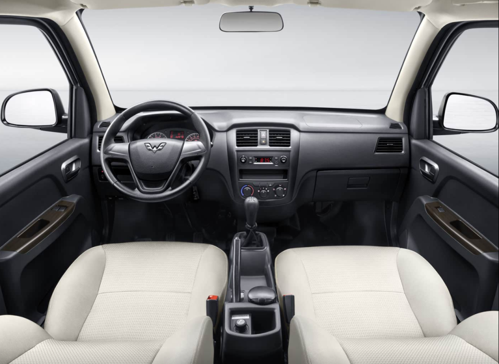 Wuling Rongguang S 1.5L/1.2L Displacement 2/5/7 Seats Closed-window Gas Vans or Window Gas Vans 4135*1625*1870mm 5 doors 5 MT