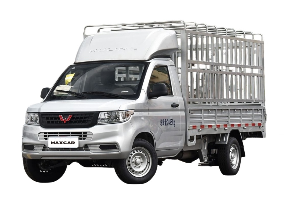 Wuling Rongguang Xinka  Gas Microtruck or Electric Minitruck  320km 1.5L or 2.0L Single Line or Double Line Single Rear Tire or Double Rear Tire 5MT