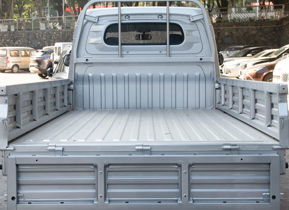 wuling Auto Yangguang electric truck single line 2 seats flatbed truck 260km