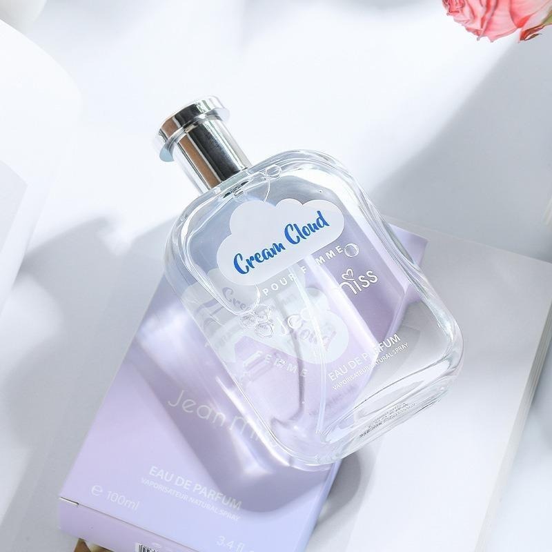 Cloud Creme Perfume: A Warm Blend of Whipped Milk and Toasted Marshmallow – Sweet, Gentle, and Perfectly Comforting