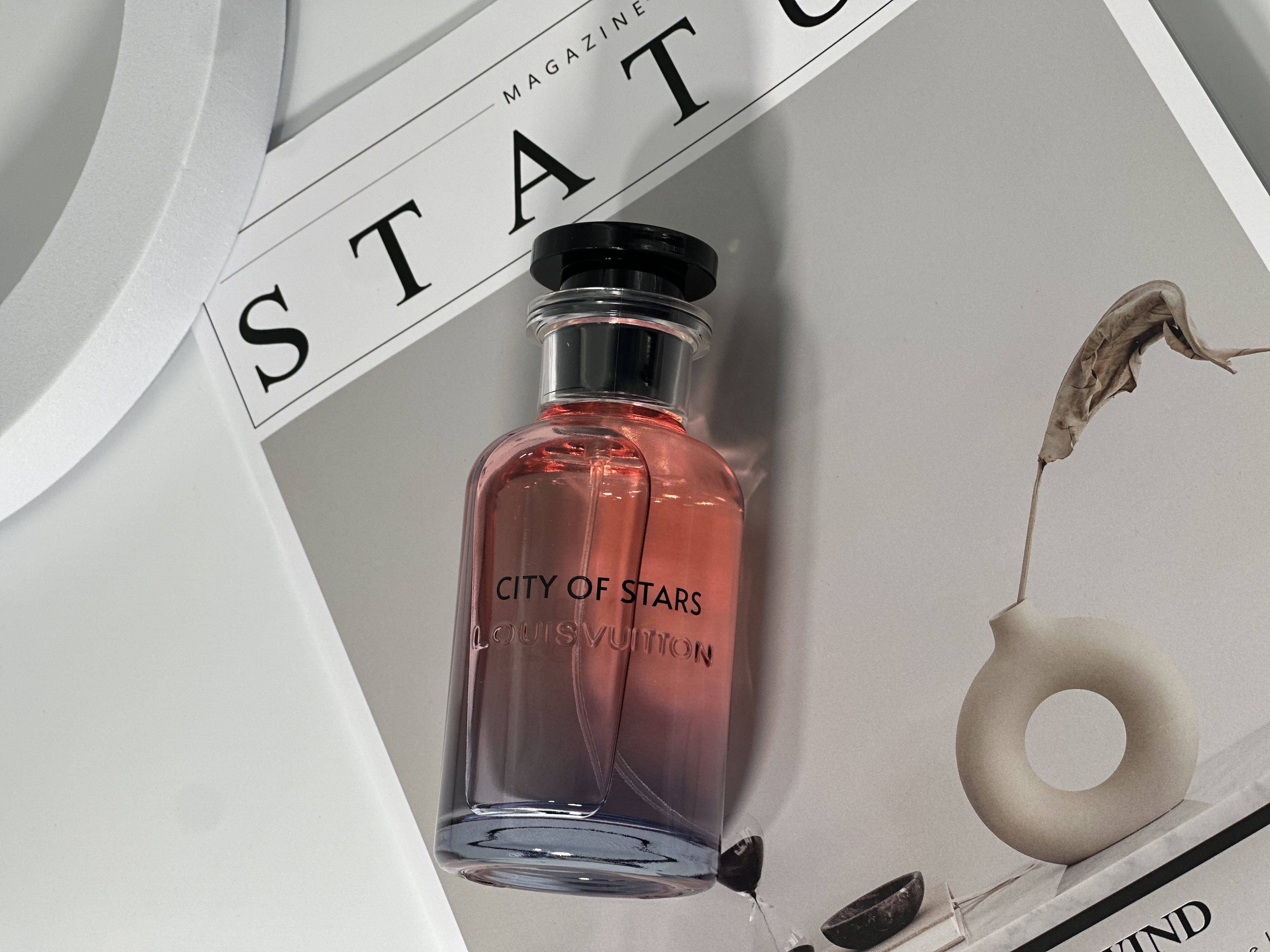 Louis Vuitton City of Stars Perfume 100mL – Bright Citrus & Exotic Floral Harmony | Warm Musk Base | Elegant, Unisex & Modern Eau De Parfum