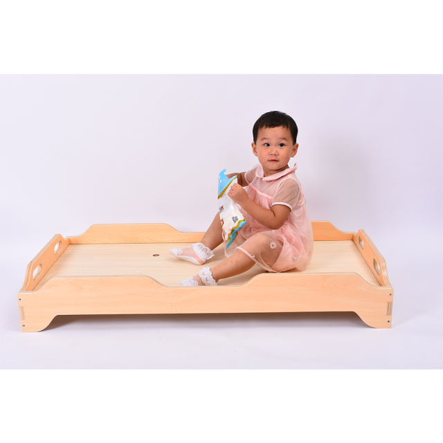 Kindergarten Kids Furniture Montessori Classroom Wooden Floor Bed Kids Wooden Bed Stackable Kids Bed