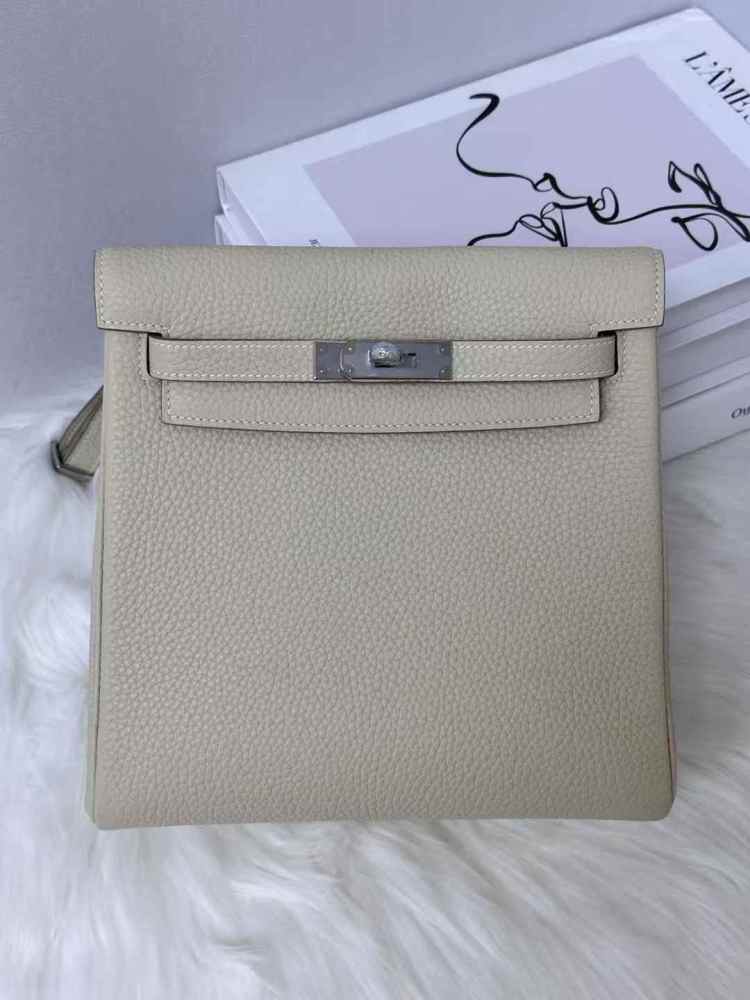 Kelly ado backpack