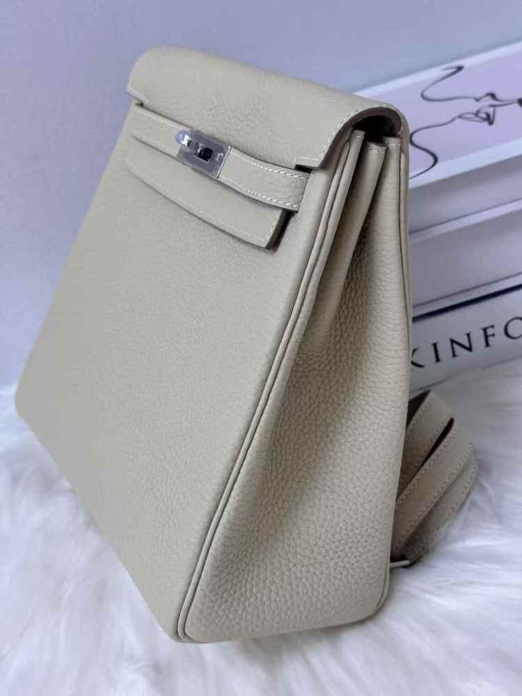 Kelly ado backpack