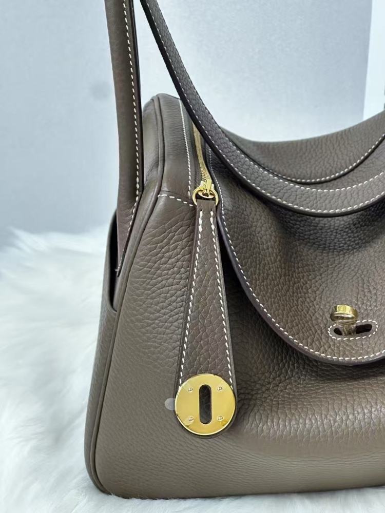 Lindy26 Tc leather, hand-sewn wax thread, all-steel hardware, sheepskin lining, ready stock