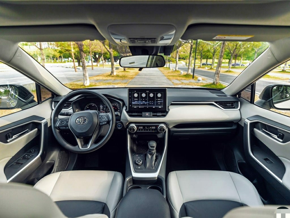 Toyota Wildlander (RAV4) 2.0L FWD Urban Edition SUV Petrol/Gas Fuel Light Interior Rear Camera Naturally Aspirated Engine FWD