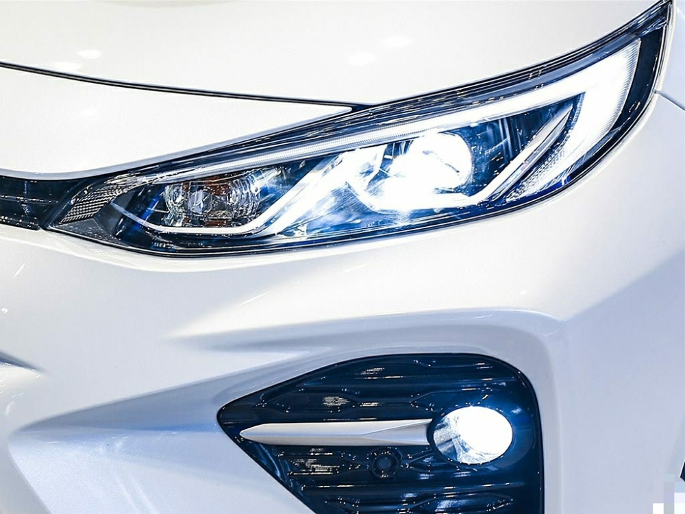 Toyota Wildlander (RAV4) 2.0L FWD Urban Edition SUV Petrol/Gas Fuel Light Interior Rear Camera Naturally Aspirated Engine FWD