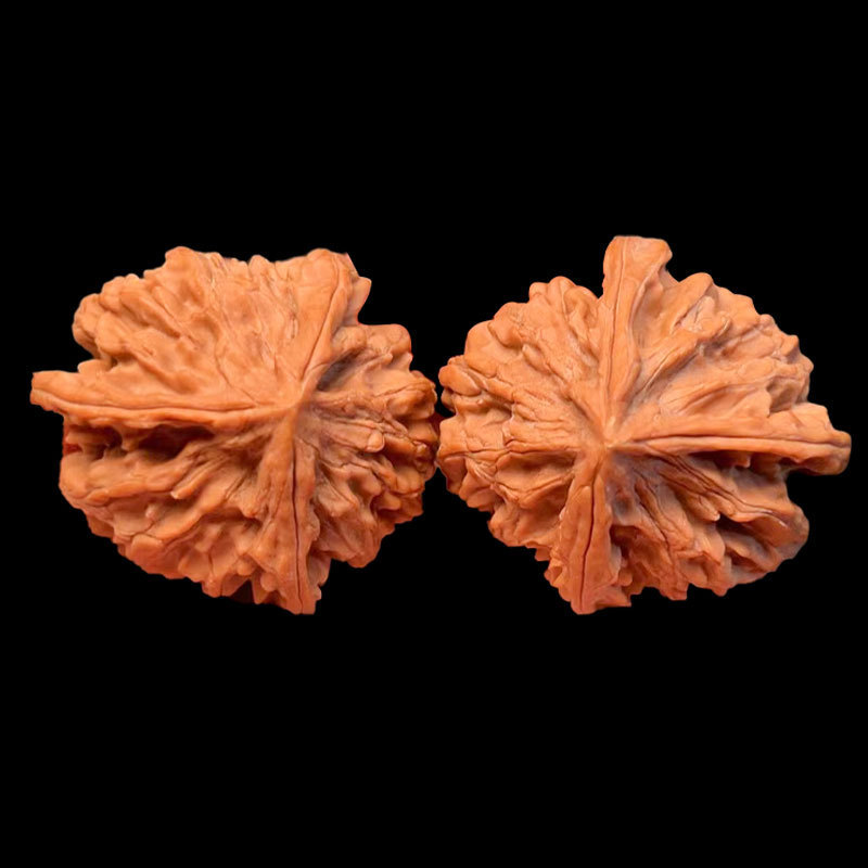 Manufacturers wholesale wenwan walnut hand play walnut wild Qinling three-edged size 39 high-quality old tree fruit a pair of pieces