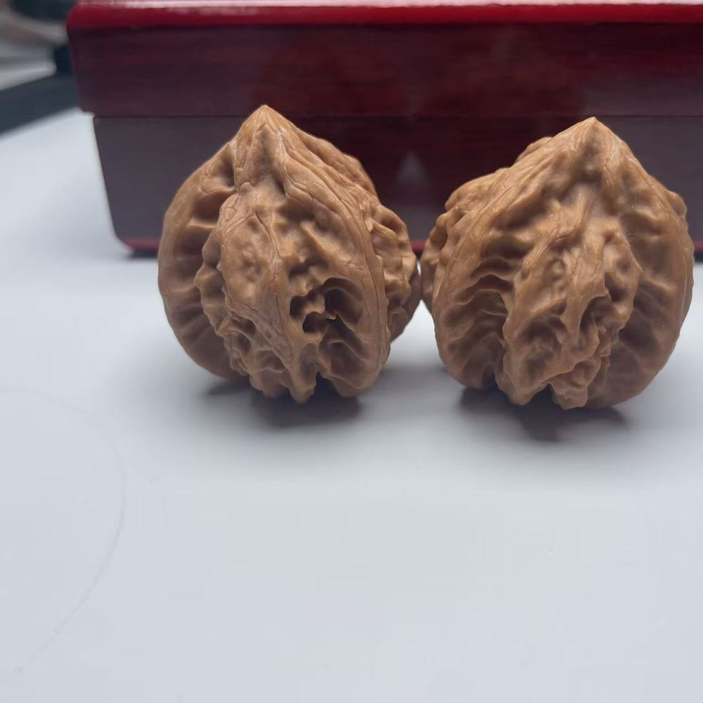 Cao Dalong Triple Ridge Wenwan Walnut, Collectible Natural Special-shaped, Oriental Micro-art Hand Therapy Fidget Gift